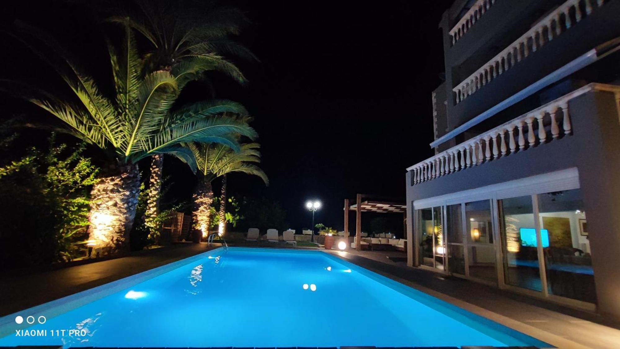 Villa Living E-Motion Gournes Gouvon Bagian luar foto