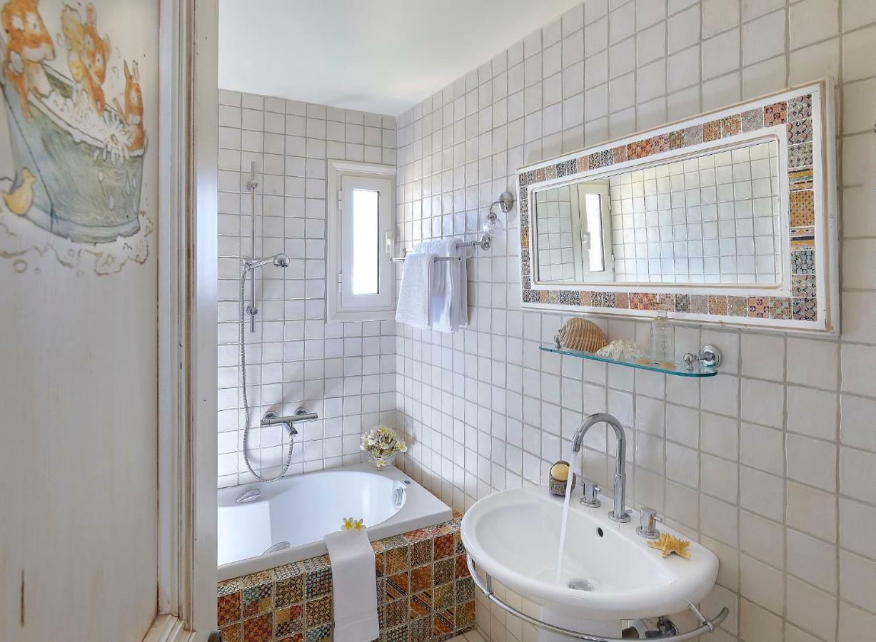 Villa Living E-Motion Gournes Gouvon Bagian luar foto